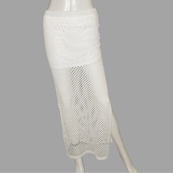 Riley & James Dresses & Skirts - White Crochet‎ Maxi Skirt With Side Slit